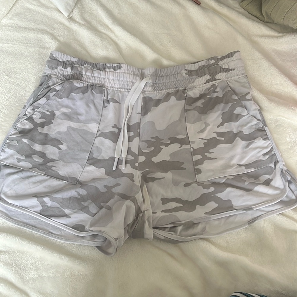 camo shorts